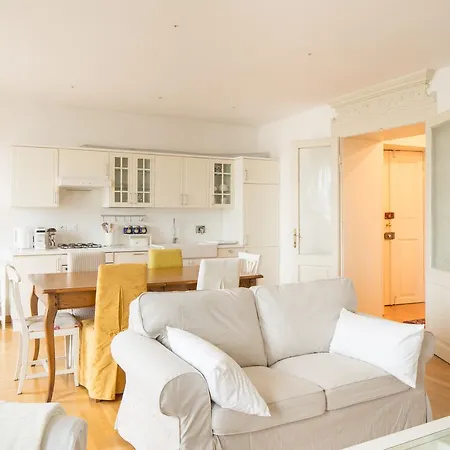 Rive22 - Exclusive Waterfront In